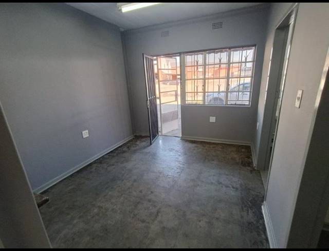 INDUSTRIAL PROPERTY TO RENT IN ROBERTVILLE